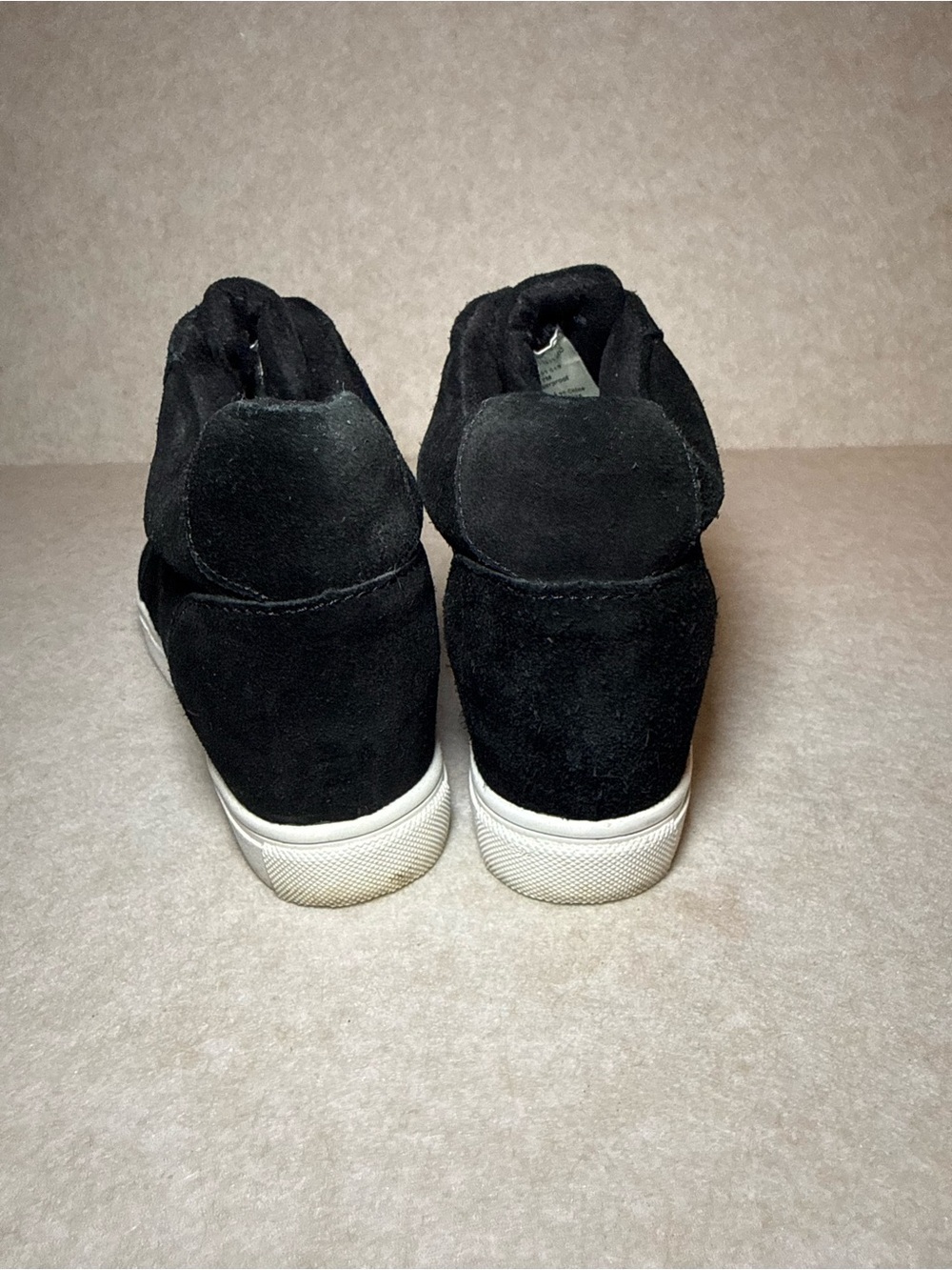Blondo Glenda Black Suede Front Zipper Wedge Waterproof Sneakers Size 7M - Picture 6 of 10